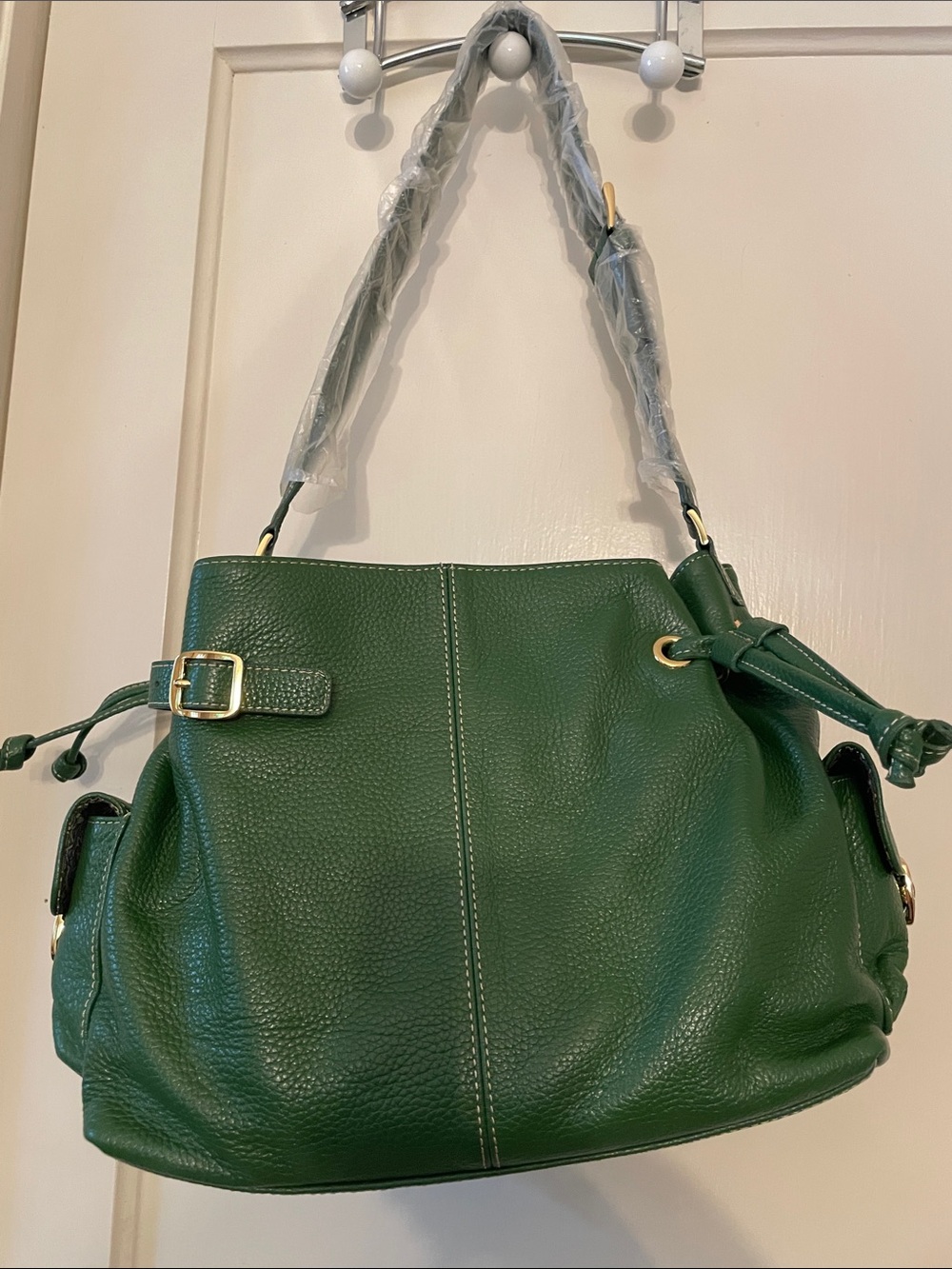 Maxx New York Green Pebbled Leather Shoulder Bag with Gold Hardware - Picture 5 of 10